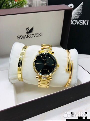Часы Swarovski с браслетом Часы Swarovski с браслетом
