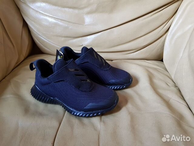 Кроссовки Adidas новые детские 28 и 30 р Кроссовки Adidas новые детские 28 и 30 р