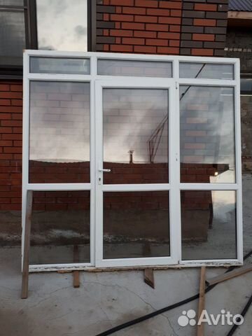 Дверь с окнами входная Дверь с окнами входная