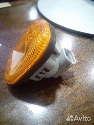 Продам боковой указатель поворота Toyota