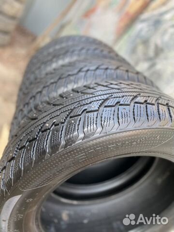 Зимние шины 225/60 R18 Kumho I Zen RV Stud KC16 Зимние шины 225/60 R18 Kumho I Zen RV Stud KC16
