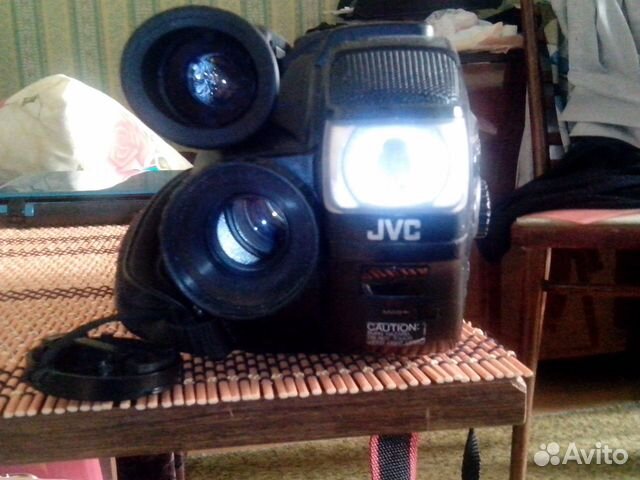 Видеокамера JVC аналоговая Видеокамера JVC аналоговая