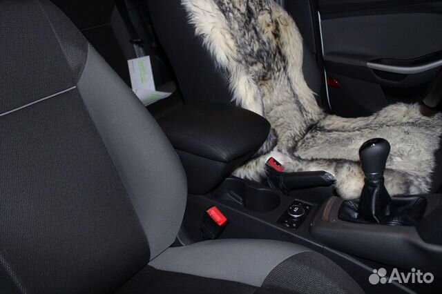 Высококачественный подлокотник для Ford Focus 3 Высококачественный подлокотник для Ford Focus 3
