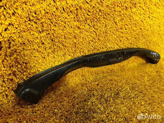 Усилитель бампера передний верхний Toyota Land Усилитель бампера передний верхний Toyota Land