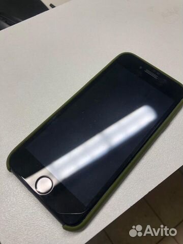 Телефон iPhone 8 black Телефон iPhone 8 black