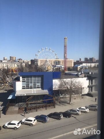 Офис в центре города с видом на горсад