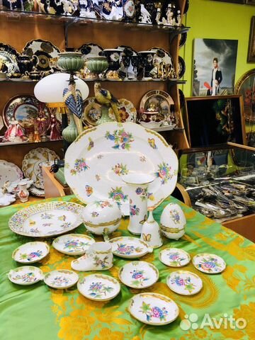 Ваза с крышкой фарфор цветы и бабочки Херенд 60г