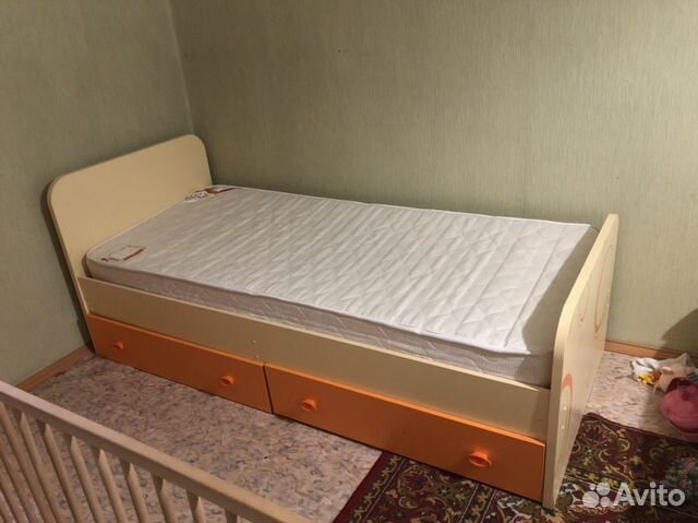 Кровать Кровать