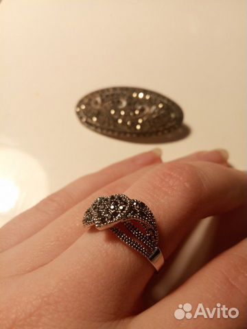 Набор: Брошь и кольцо (новые) Набор: Брошь и кольцо (новые)