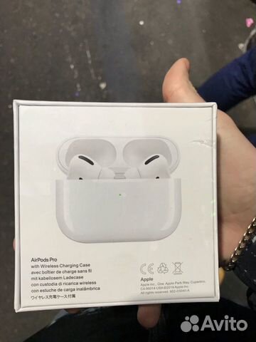 AirPods AirPods