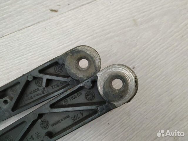 Поводки дворников 1Z1955409A Skoda Octavia (A5 1Z) Поводки дворников 1Z1955409A Skoda Octavia (A5 1Z)