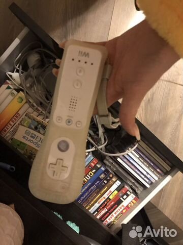 Nintendo wii (пульт) Nintendo wii (пульт)