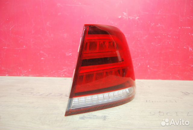 Фонарь наружный правый Мерседес GLE Фонарь наружный правый Мерседес GLE