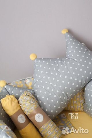 Комплект в кроватку + бортики новый
