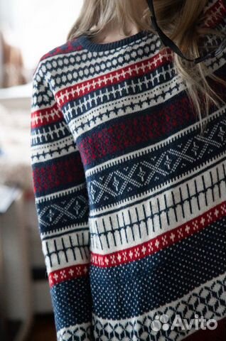Шерстяной теплый свитер H&M Шерстяной теплый свитер H&M