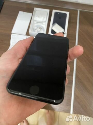 Телефон iPhone 7 32 GB Телефон iPhone 7 32 GB