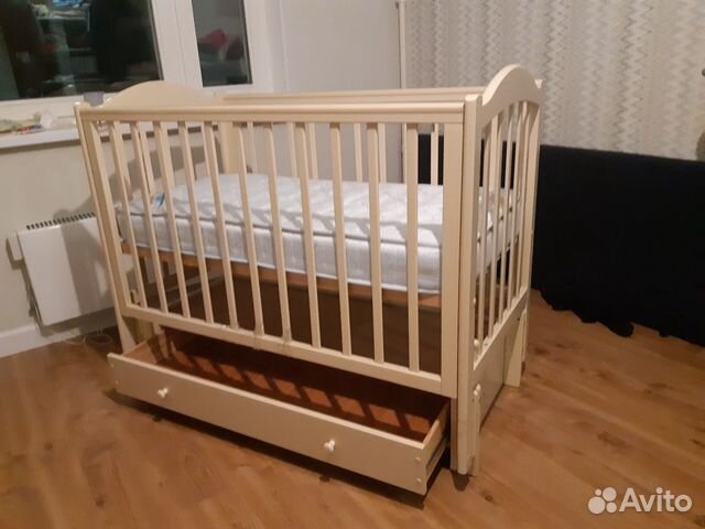 Кроватка детская с матрасем Кроватка детская с матрасем