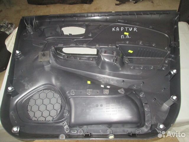 Передние дверные кассеты на Renault Kaptur