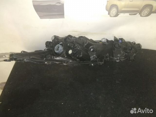 Фара правая Toyota Corolla E210 2020 год