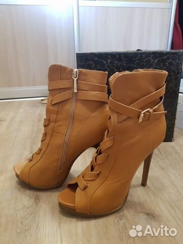 Ankle boots