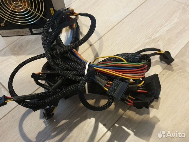 Блок питания Thermaltake W0089 TR2 470W