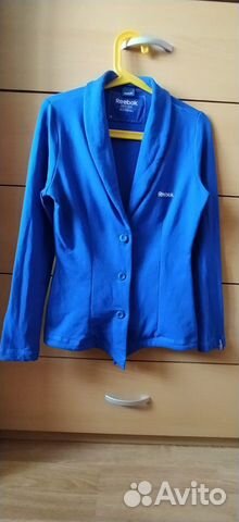 Жакет reebok чуть приталенный р 42-44 Жакет reebok чуть приталенный р 42-44