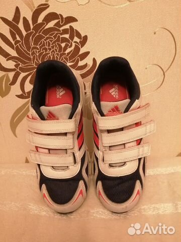 Кроссовки Adidas фирменные Кроссовки Adidas фирменные