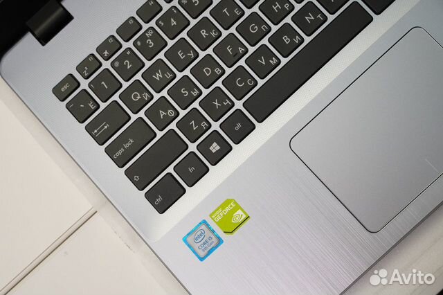 Asus Vivobook X542U i5 8250U/MX130/8GB/256GB/15.6 Asus Vivobook X542U i5 8250U/MX130/8GB/256GB/15.6