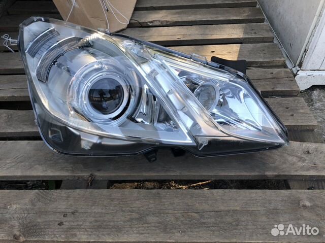 Фара правая Mercedes W207 207