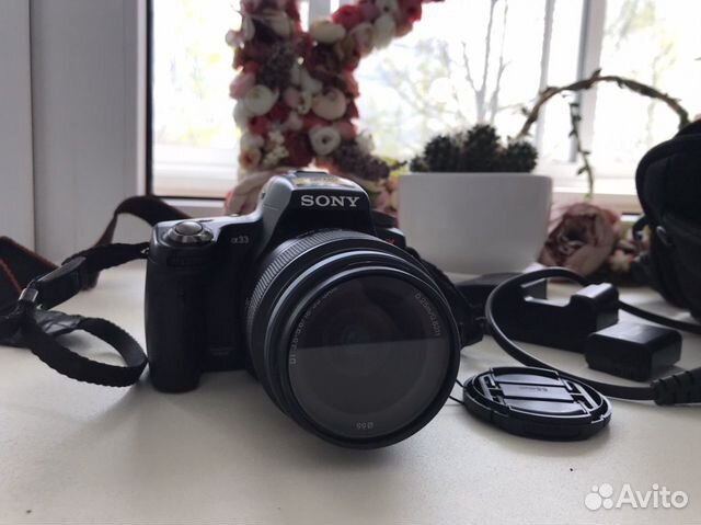 Зеркальный фотоаппарат Sony SLT-A33 Зеркальный фотоаппарат Sony SLT-A33