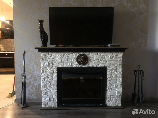 2-к квартира, 58 м², 1/10 эт.