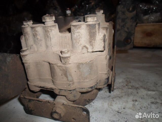 Блок ABS (насос) (Ford Mondeo) Блок ABS (насос) (Ford Mondeo)