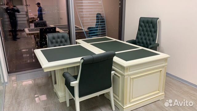Стол в кабинет руководителя
