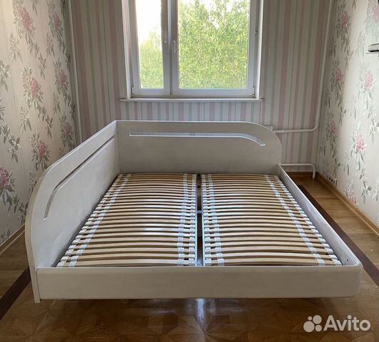 Кровать Кровать