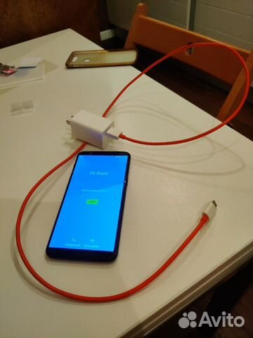 Телефон OnePlus 5T