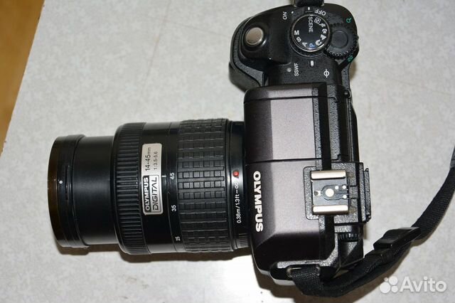 Цифровой фотоаппарат Olympus E300 Цифровой фотоаппарат Olympus E300