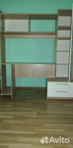 Продаю письменный стол Продаю письменный стол