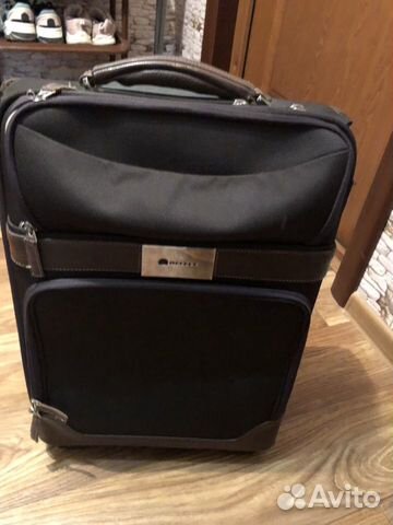 Чемодан на колесах