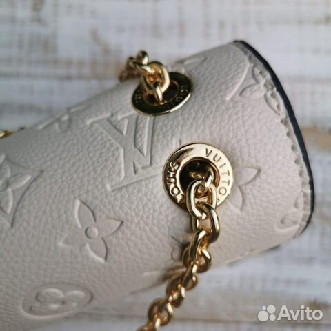 Новая сумка на плечо Louis Vuitton Vavin белая Новая сумка на плечо Louis Vuitton Vavin белая