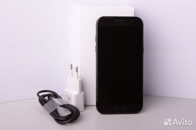 Телефон Samsung A520F/DS Galaxy A5 (2017) Black Телефон Samsung A520F/DS Galaxy A5 (2017) Black