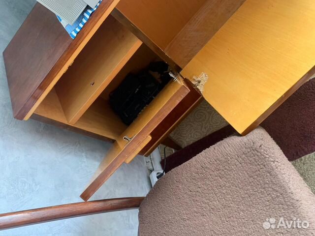 Продаётся мебель под реставрацию. Жилая комната