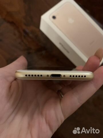 Телефон iPhone 7 Телефон iPhone 7