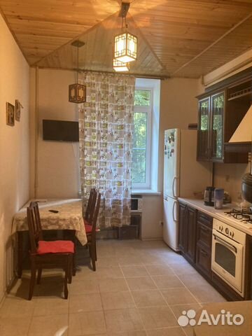 2-к квартира, 60 м², 2/5 эт.