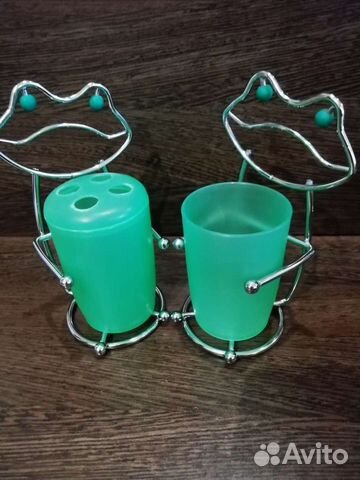 Подставки для зубных щеток