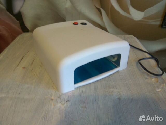Лампа ультрафиолетовая для ногтей