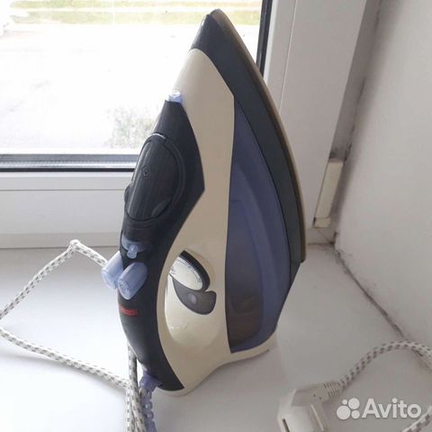 Утюг не рабочий (на запчасти или ремонт)