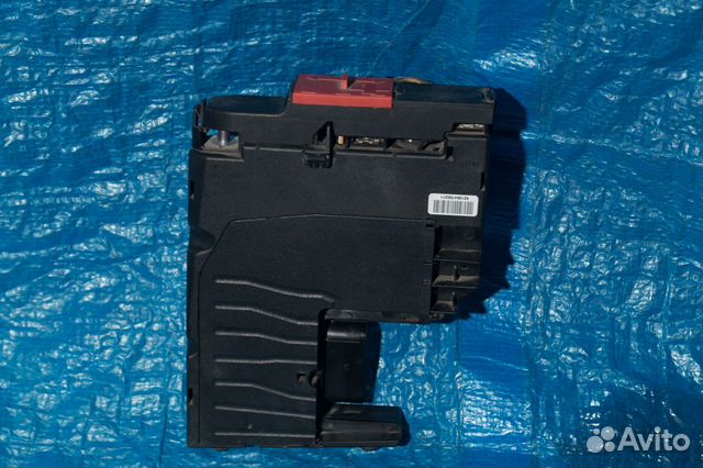 Плюсовая клемма с пиропатроном W212