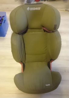 Автокресло с креплением изофикс