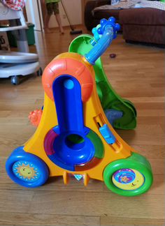 Развивающий центр-каталка blue BOX toys