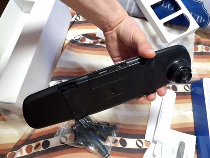 Задняя зеркало с регистратором